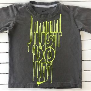 Nike 4 grey short sleeve T Shirt Just Do It